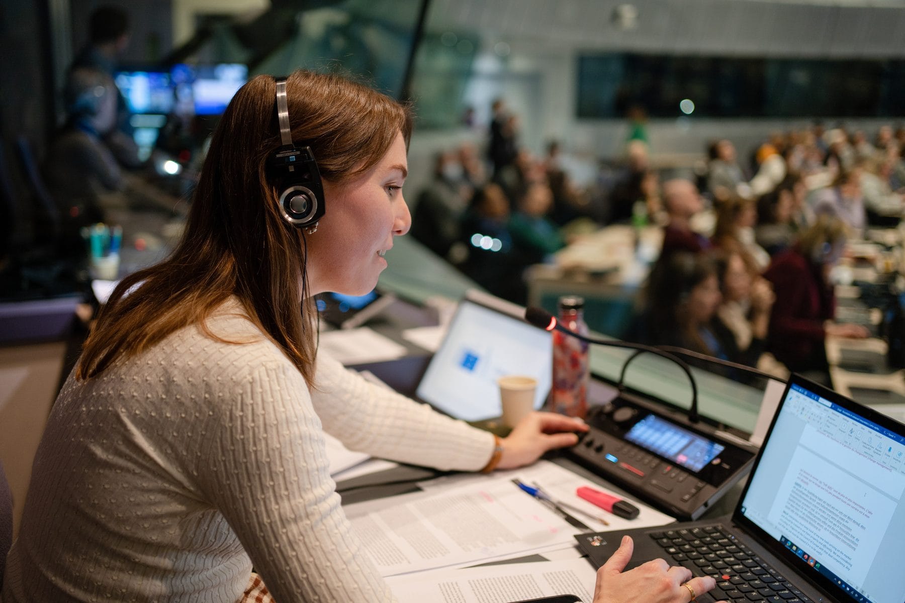 Conference interpreting, live in 12 languages